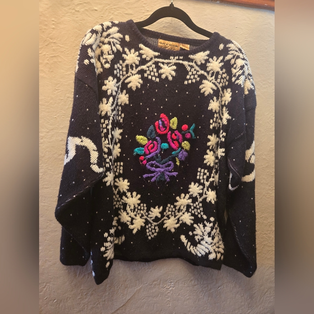 Vintage 80s Embroidered Floral Knit Sweater Black White Folk Size M/L - Picture 2 of 7